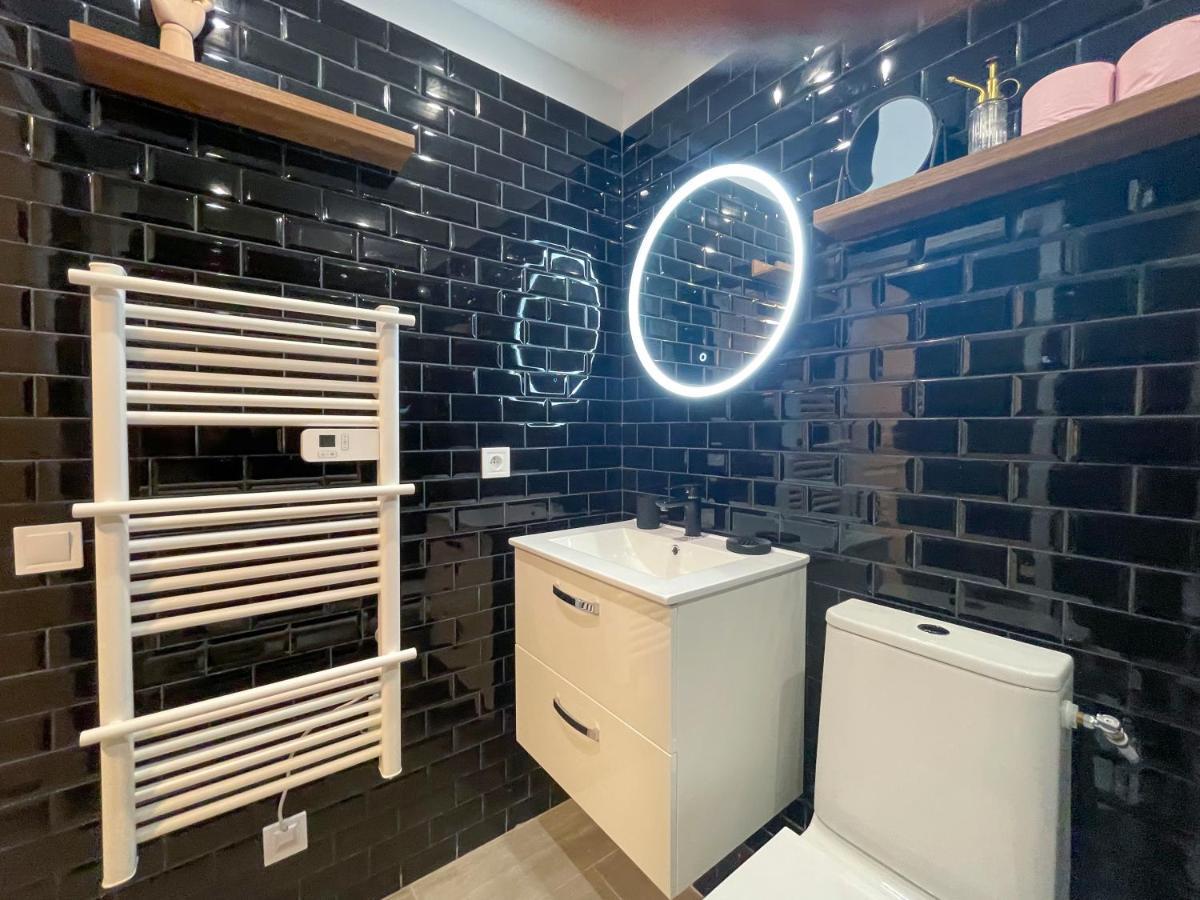 Bh - Victoria - Parking, Balcony, 2 People Apartment *